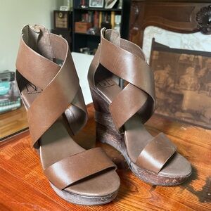 Diane Von Furstenberg Brown Leather Wedges